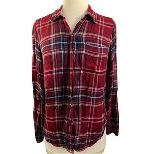 LUCKY BRAND ultra soft flannel red and blue plaid cute button tail vent Size XS
